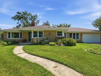 370 Oakwood Dr