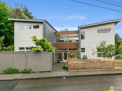 3200 E Republican Street