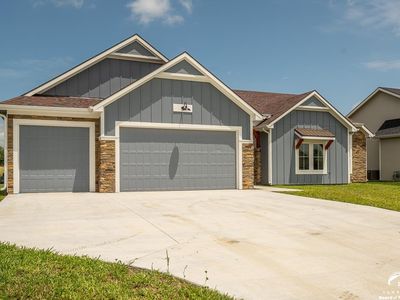 1018 Bluestem Cir
