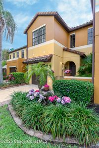 769 Ventura Dr