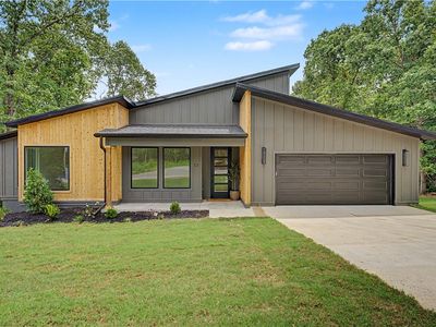 13 Kinloch Dr