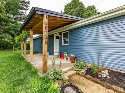 6135 Allen Rd