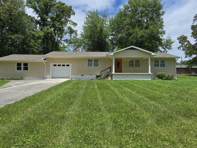 196 Shady Ln