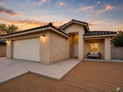 1438 E Arizona St