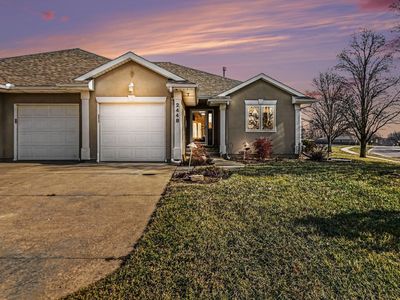 2448 SW Golf View Ct