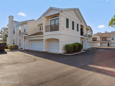 2252 Beach Dr