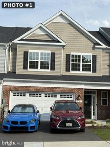 8705 Hines Cir Unit 33