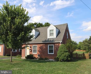 824 Armstrong Ave