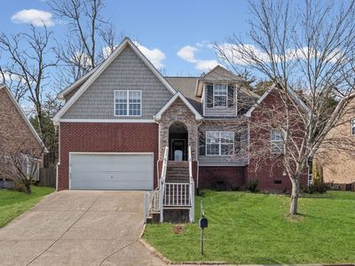 1812 Woodland Pointe Dr