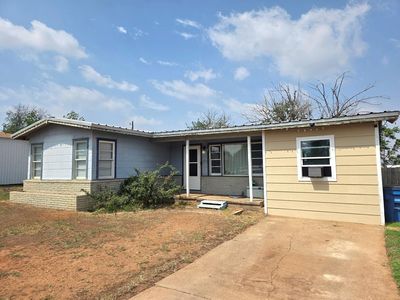 Property at 1523 McCaulley St, Sweetwater, TX