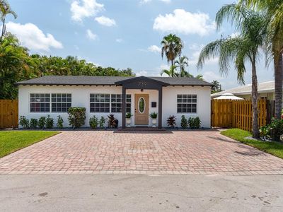739 NE 17th Rd