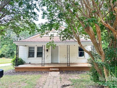 Property at 216 W Shannonhouse St, Shelby, NC