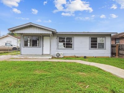 1239 W Ivy Ave