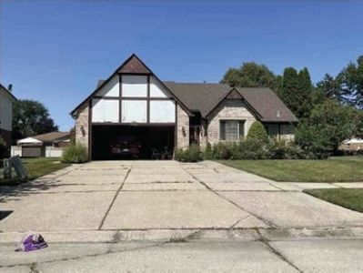 44500 Manitou Dr