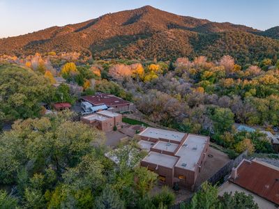 1612 Cerro Gordo Rd