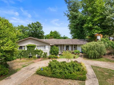 1204 Springdale Dr