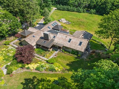 39 Pine Crest Cross Rd
