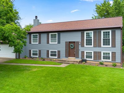 Property at 1236 Summerfield Dr, Herndon, VA