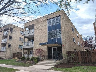 425 Wesley Ave APT 303
