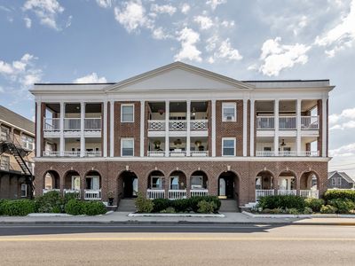 834 Nantasket Ave APT 3