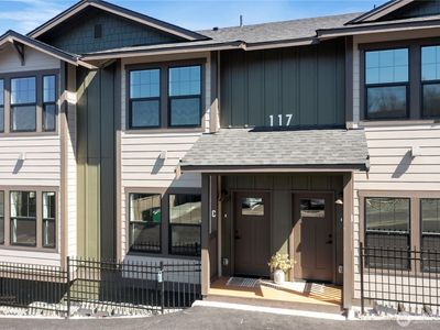 117 Orchard Avenue S #C