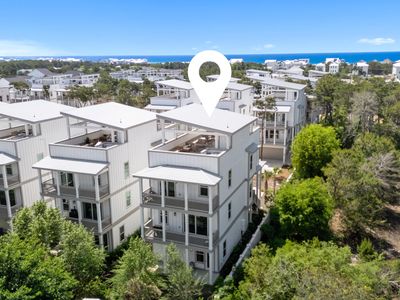 28 W Queen Palm Dr