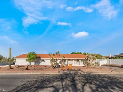 429 Crestway Rd