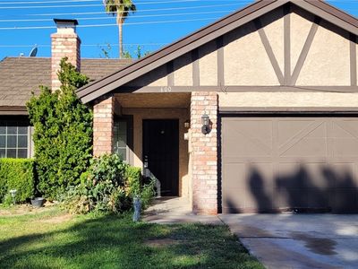 600 Buttonwood Ln