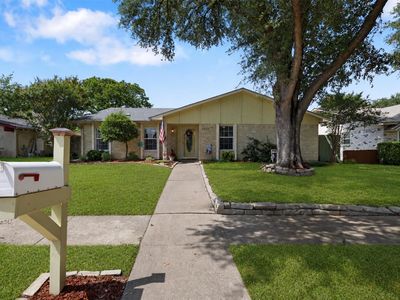 2825 Pinewood Dr
