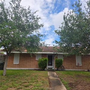 1650 Pinewood Dr