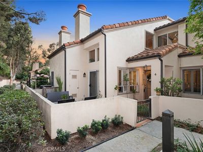 4 Corsica Dr