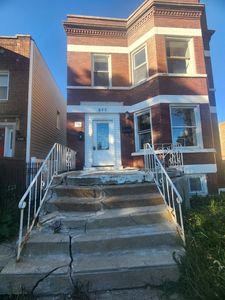 852 E 88th St