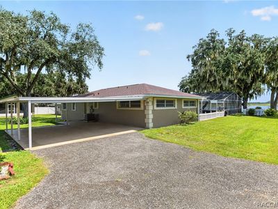 2489 N Lakefront Dr
