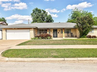 8408 S Hillcrest Ter