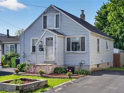 106 Lorenzo Dr