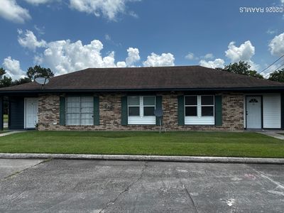 Property at 615 Yvonne St, New Iberia, LA
