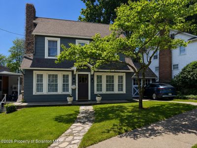 11 W Tioga St