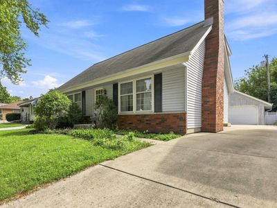 928 S 111th PLACE