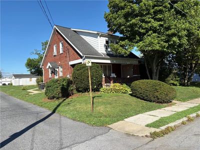 2122 2nd Ave