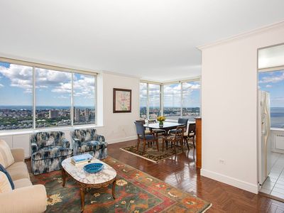 200 Riverside Blvd PENTHOUSE 1B
