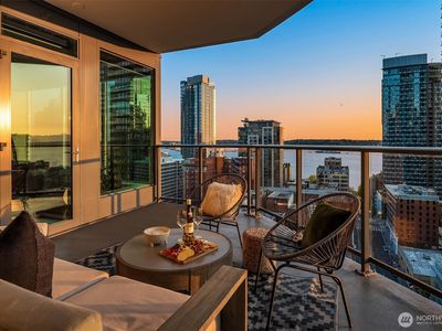 1920 4th Avenue #2202