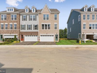 6785 Stapleford Pl