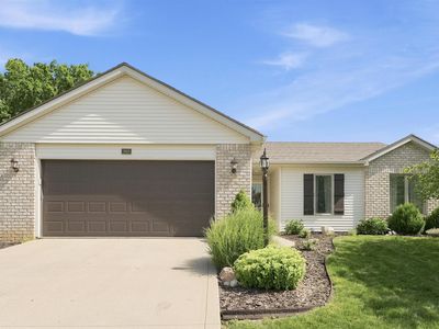 360 Hillside Ave