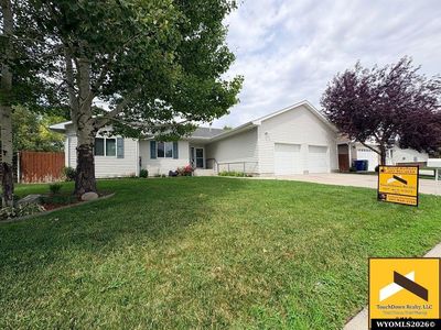 1502 Maple Ln