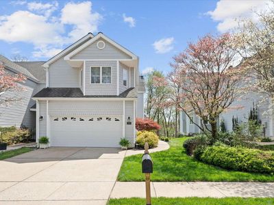 208 W Longspur Dr