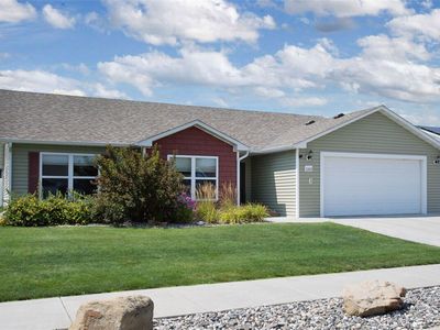 1262 Twin Lakes Dr
