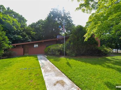235 Godwin Ave