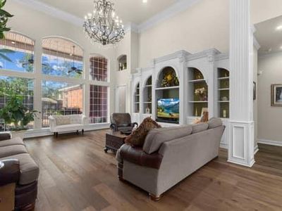 4335 Stephen Ln