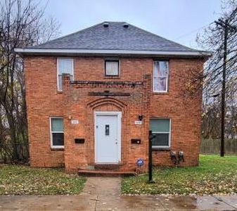 Property at 820-822 Wallace Ave, Kalamazoo, MI