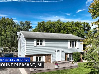 7107 Bellevue Dr